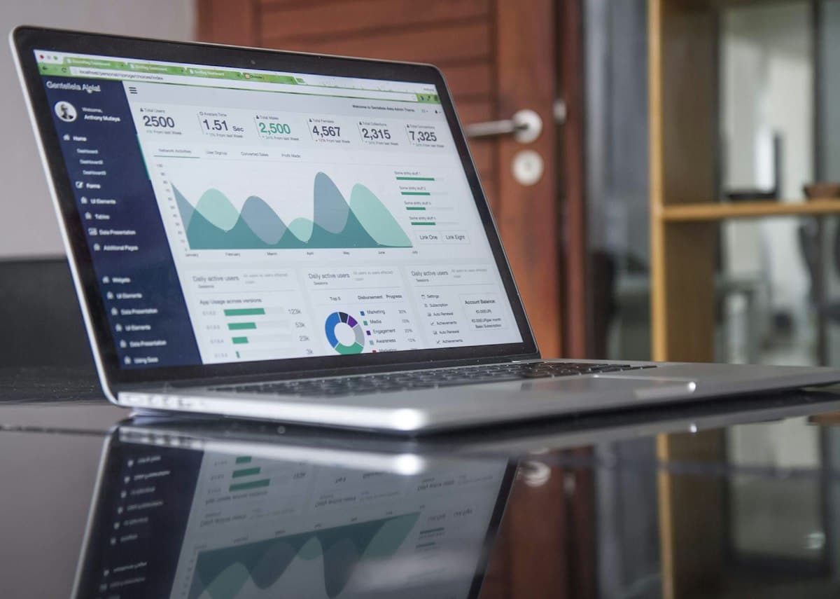 Web design and analytics workspace